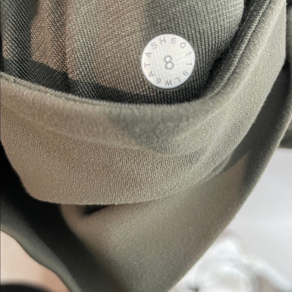 Lululemon | Women’s Align Jogger Crop *23 Size 8 - Picture 7 of 8